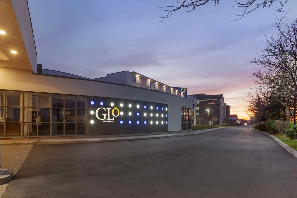 GLo exterior