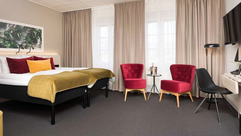 Guest room