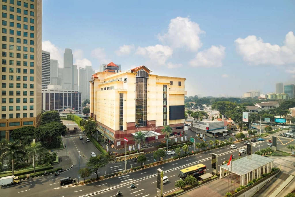 Hotel Building
