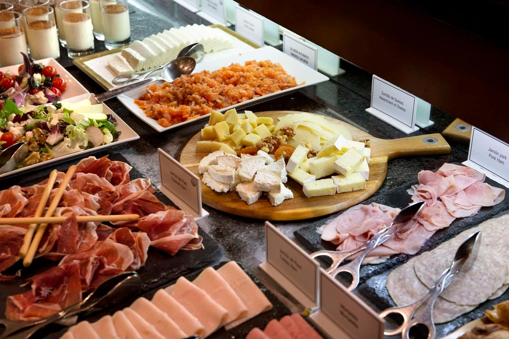 Buffet Breakfast