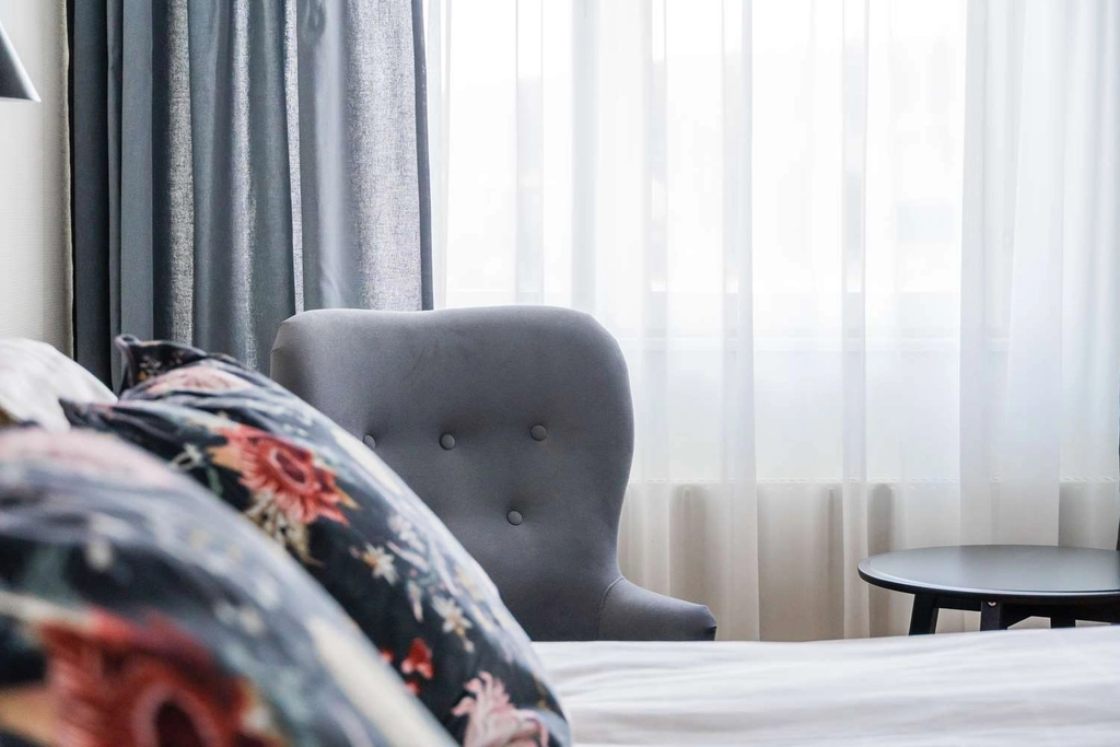Room Detail