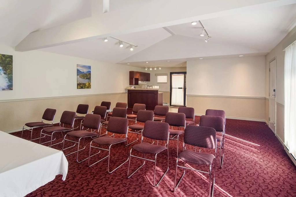 MeetingRoom