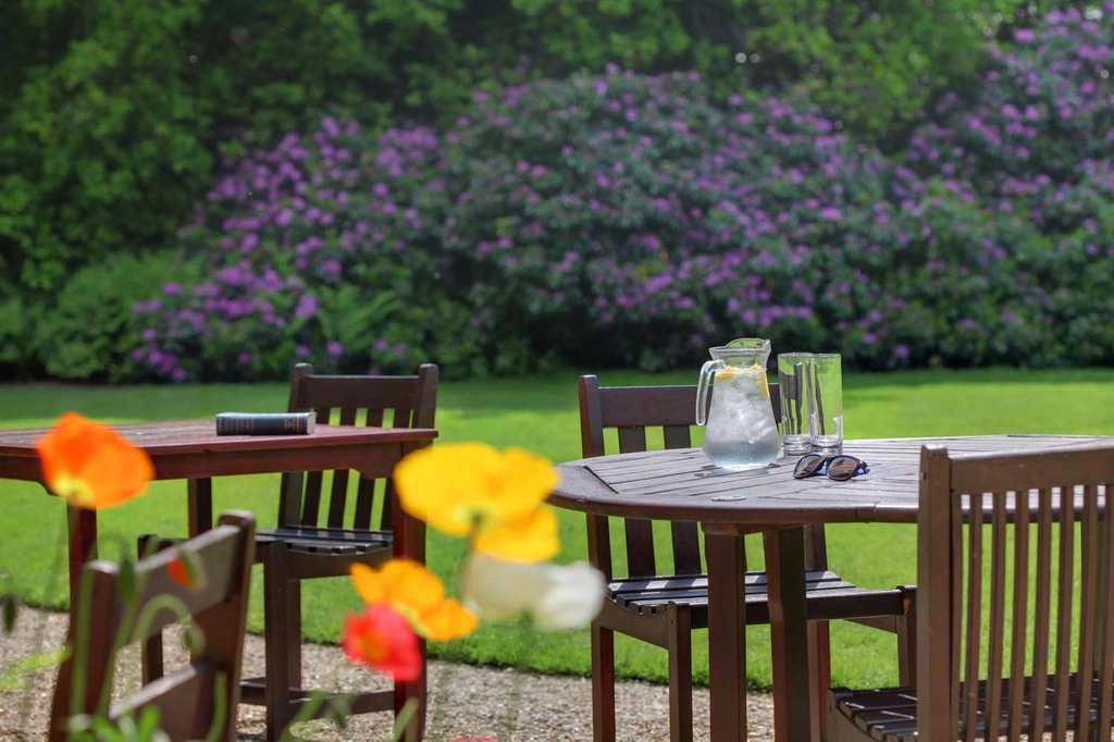 grims dyke hotel dining
