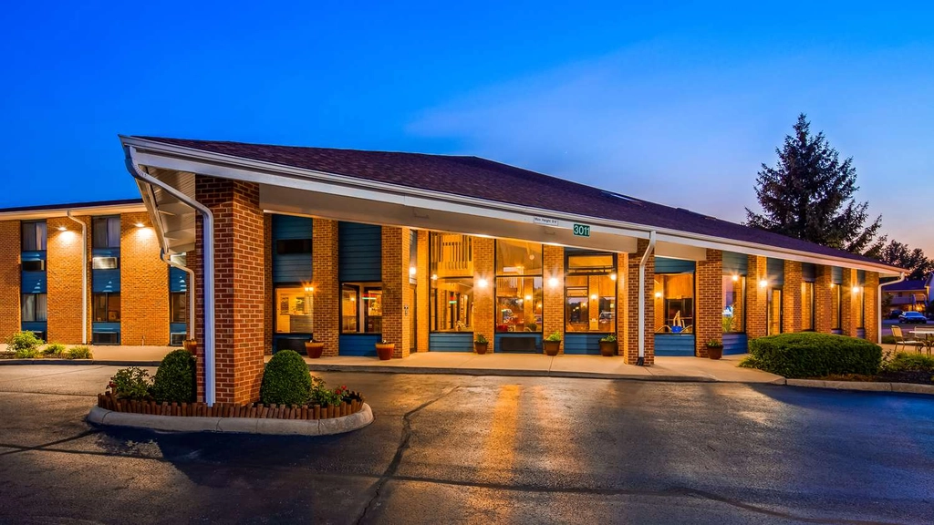 Night Exterior